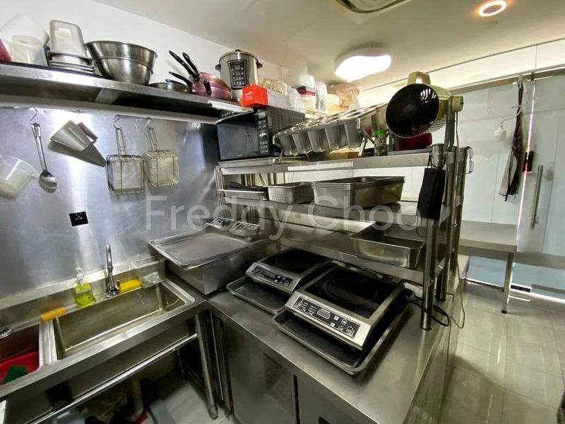 Shop / Shophouse for Sale in  Le Regal - Image 1